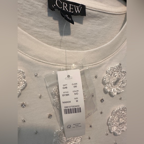 Cropped T-shirt with crochet floral appliqués - size M NWT - Picture 6 of 7